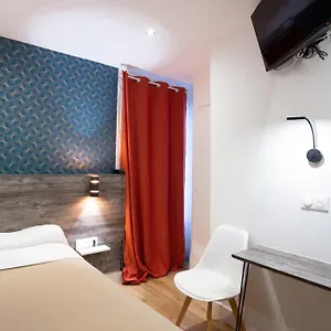Hotel Leonard De Vinci 75011, Parigi