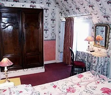 ***  Hotel De Nice Paris France